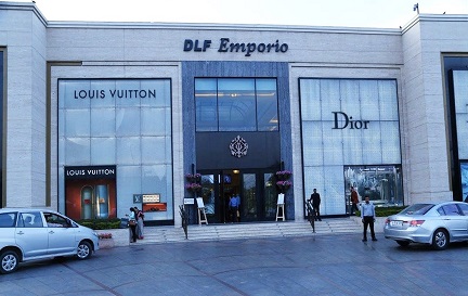 Versace opens in Delhi's DLF Emporio