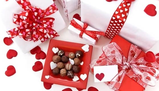 https://www.shopkhoj.com/wp-content/uploads/2020/01/top-10-valentines-gift-ideas.jpg